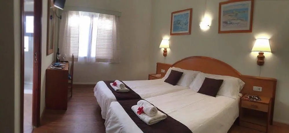 Hostal Doris - Adults Only 콜로니아 산트 호르디 스페인