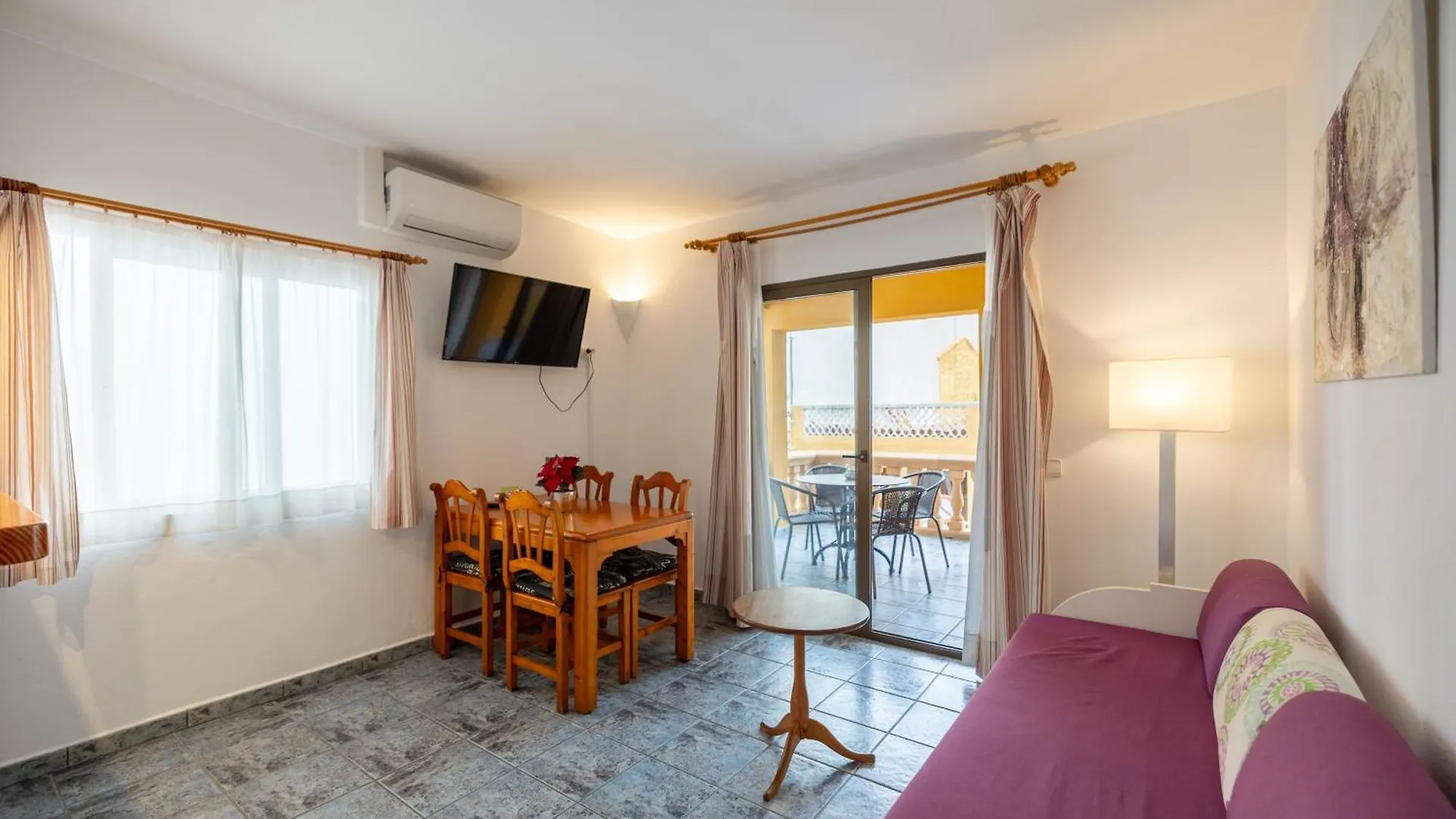 Hostal Doris - Adults Only Colonia de Sant Jordi 2*,