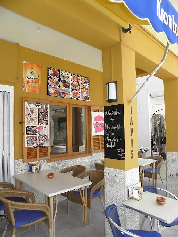 Hostal Doris - Adults Only Colonia de Sant Jordi Guest house